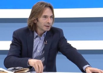 Ushtrim logjik mbi politikën antikombëtare