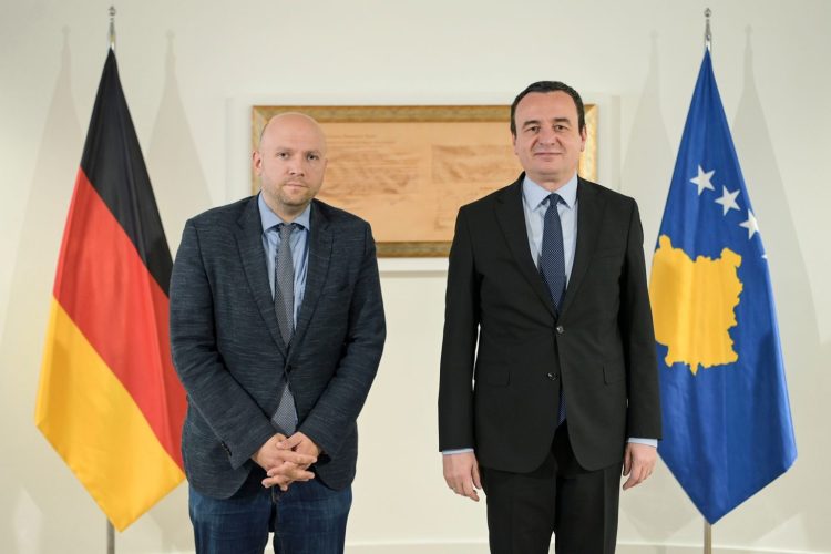 Mbahet takimi Kurti-Sarrazin, nuk bëhet e ditur tema e diskutimit