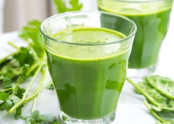 Lëngu i gjelbër për pastrimin e gjakut dhe gjithë organizmit