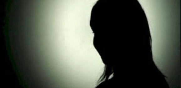 Familja raporton zhdukjen e vajzës, 15-vjeçarja thotë se ishte në motel me të dashurin