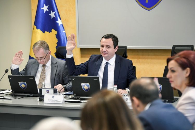 Ndahen 60 mijë euro për mbështetjen e punësimit të grave