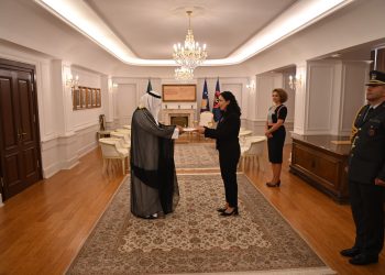 Presidentja Osmani pranon letrat Kredenciale nga Ambasadori jorezident i Kuvajtit