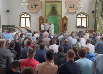 I riu gjerman vjen në Prizren dhe konvertohet në fenë islame (Video)