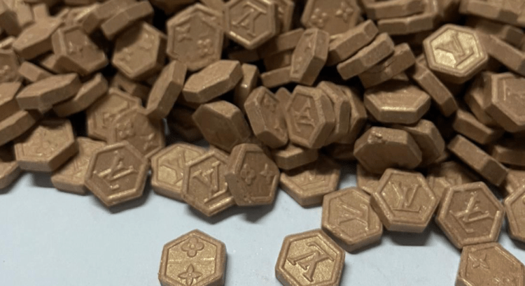 E shisnin në plazhe”/ 10 mijë doza ekstazi nga Kosova në Tiranë, pranga 5 personave (Emrat)