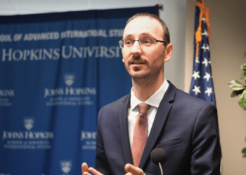 Letra për BE-në dhe SHBA-në, ambasadori Ajeti: Në një momentum të rëndësishëm