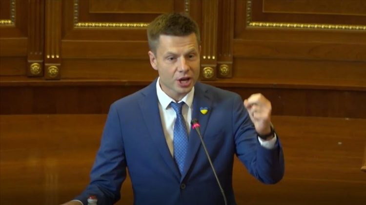 Deputeti ukrainas reagon pas takimit Zelensky-Vuçiq në Athinë: “Ukraina duhet ta njohë pavarësinë e Kosovës”