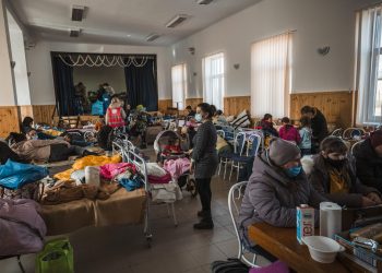 Ukrainasit që nuk duan ti bashkohen luftës “paguajnë ryshfet deri në 10 mijë dollarë”