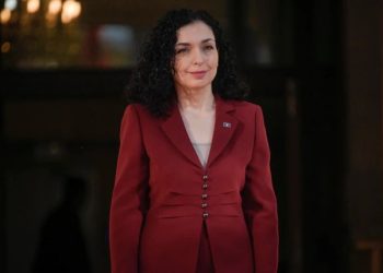 Osmani pret senatorin Jack Reed