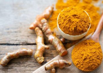 Turmeriku, erëza që ndihmon kundër sëmundjeve të veshkave
