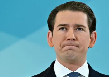 Ish-kryeministri i Austrisë akuzohet se gënjeu në parlamentit