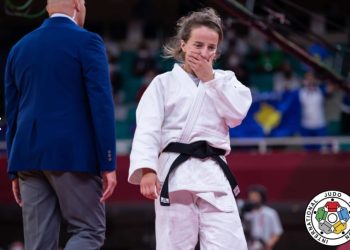 Distria Krasniqi fiton medaljen e argjendtë në Masters të Hungarisë