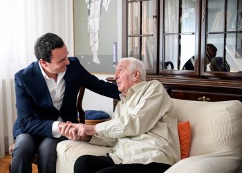 Kurti takon profesorin Rexhep Ferrin: I takon brezit që ngritën skenën tonë artistike, përherë mirënjohës kontributit të tij