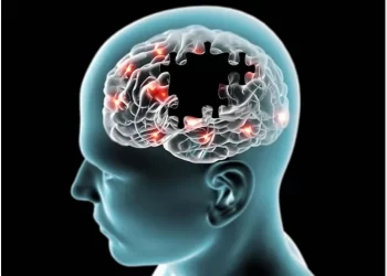 Trashëgimia gjenetike e sëmundjes Alzheimer, si arrijnë disa njerëz t’i shpëtojnë