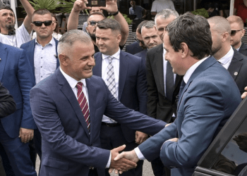 Kasami: Fronti i bashkuar opozitar përkrahet nga Albin Kurti