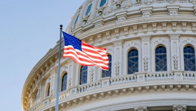 Gara presidenciale në SHBA, Trump drejt ‘kurorëzimit’ republikan, ndërsa rivalët përpiqen ta ndalojnë atë