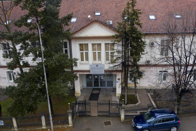 MSh: Ordinanca stomatologjike ku vdiq gruaja nga Malisheva, ka operuar ilegalisht