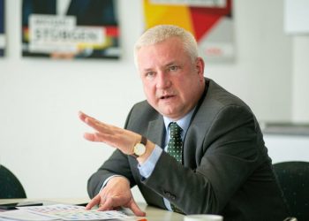 Deputeti i Bundestagut: Kosova po trajtohet padrejtësisht