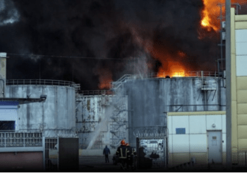 Rusia sulmon me dorën magazinat e grurit në Odesa të Ukrainës