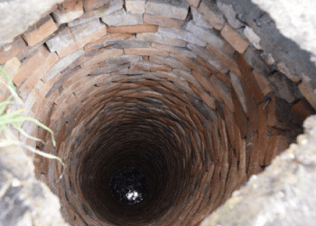 Tragjedi në Gjilan: Gruaja bjen në bunar, vdes në vend