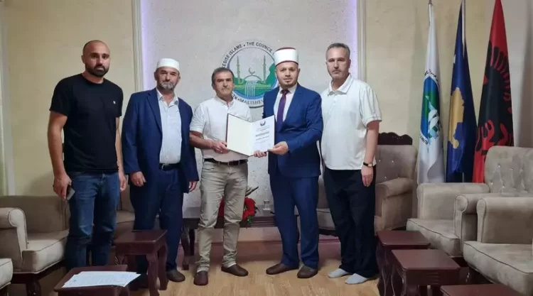Në Malishevë po vazhdon të ringjallet tradita e dhurimit të pronës vakëf për Bashkësinë Islame të Kosovës