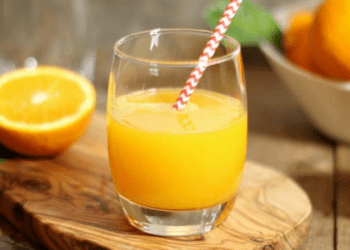 Pse është mirë të konsumoni lëng portokalli