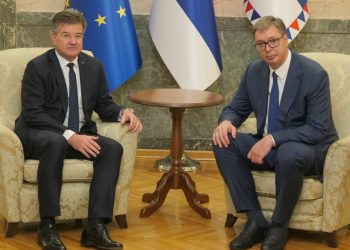 Lajçak pas takimit me Vuçiq: Diskutuam për takimin e radhës në kuadër të dialogut dhe uljen e tensioneve