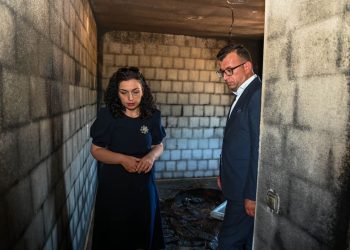 Osmani viziton shtëpinë e djegur të familjes Joziq