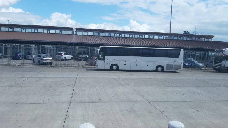 Sekuestrohen 100 mijë Euro në një autobus në Durrës