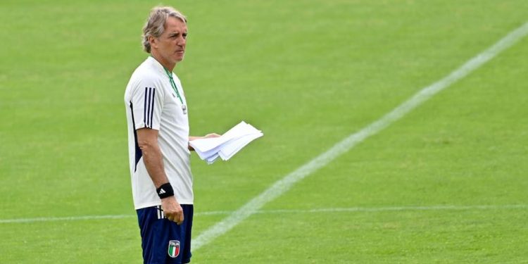Mancini e lë kombëtaren e Italisë