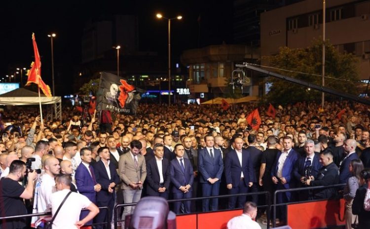 Këshilltari i Kurtit i përgjigjet reagimeve për vizitën në Shkup dhe Tetovë