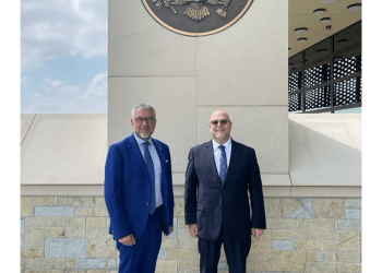 Shefi i EULEX-it takon ambasadorin Hovenier, bisedojnë për sundimin e ligjit si dhe Policinë