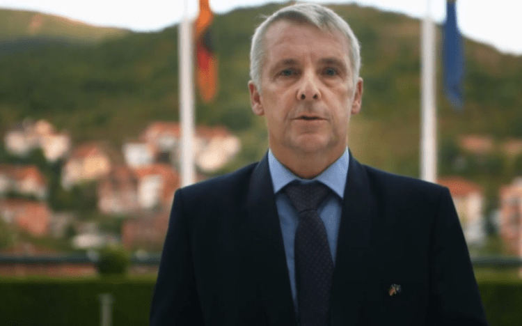 Dorëheqja e tre policëve serbë në veri, reagon edhe ambasadori gjerman – ja çka thotë