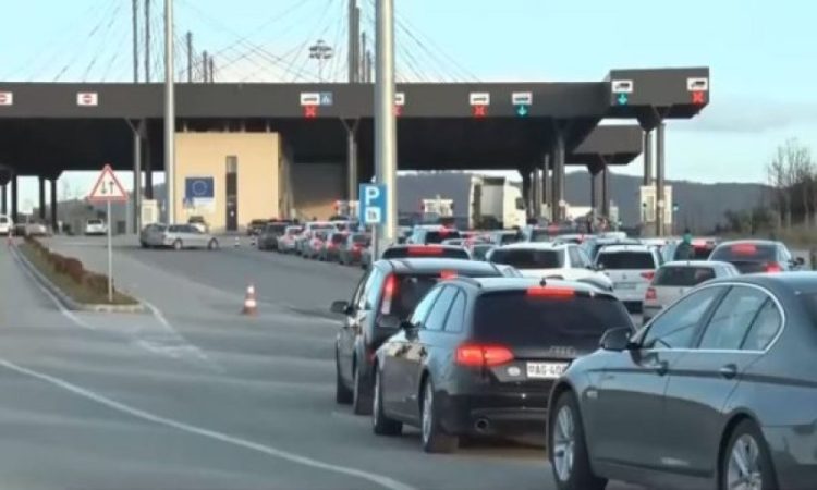 Pritjet për të dalë nga Kosova nga Merdari e Mutivoda deri në 4 orë e gjysmë, te Dheu i Bardhë deri në dy orë