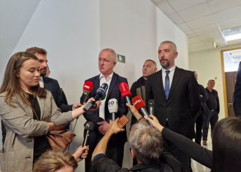 Atiq shtyn afatin, ua vendos institucioneve serbe në derë vendimin për lëshim objekti deri më 8 shtator