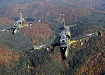 Dy avionë luftarakë të Ukrainës përplasen me njëri-tjetrin, vdesin tre pilotët
