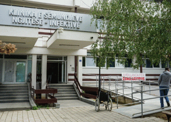 8 pacientë po trajtohen në Klinikën Infektive nga virusi i meningjitit