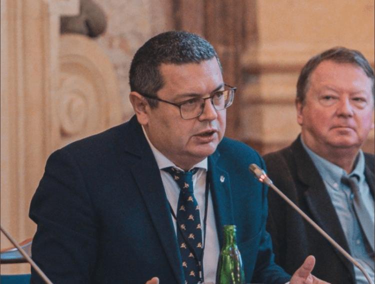 Merezhko i përgjigjet Vuçiqit: Është e drejtë sovrane e Ukrainës të vendos nëse do ta njoh apo jo Kosovë