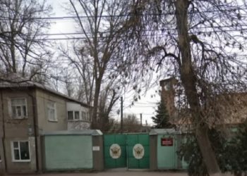 Të burgosurit ukrainas të luftës thonë se janë torturuar në burgjet ruse