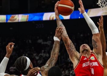 Basketboll, Gjermania eliminon SHBA-në, do të përballet me Serbinë në finale