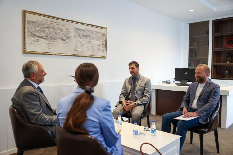 Memli Krasniqi takon shefin e ri të Eulex-it, këto ishin temat e diskutimit