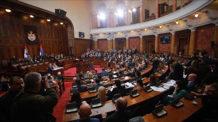 Opozita në Serbi ka paraqitur kërkesë për zgjedhje të parakohshme