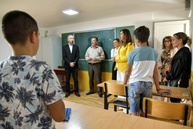 Nagavci dhe Atiq vizitojnë një shkollë në Mitrovicën e Veriut