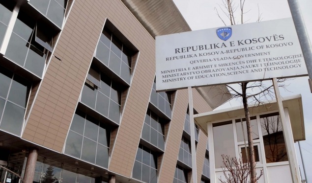MASHTI jep detaje për subvencionimin e teksteve shkollore: Ka…