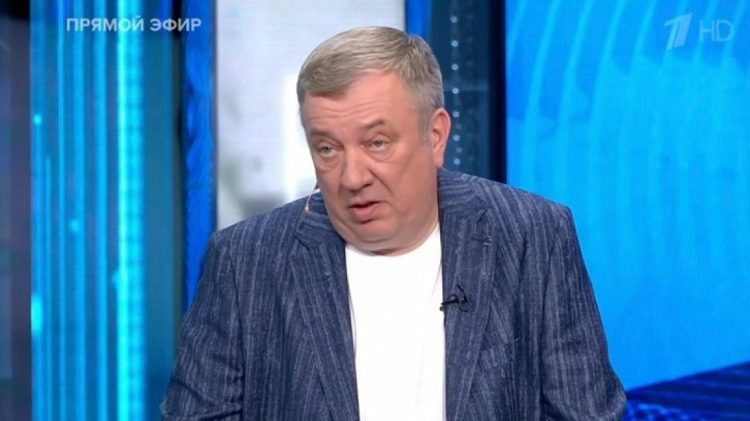 Deputeti rus e pranon: Ushtarët tanë u tërhoqën deri në 10 kilometra në disa pjesë të vijës së frontit