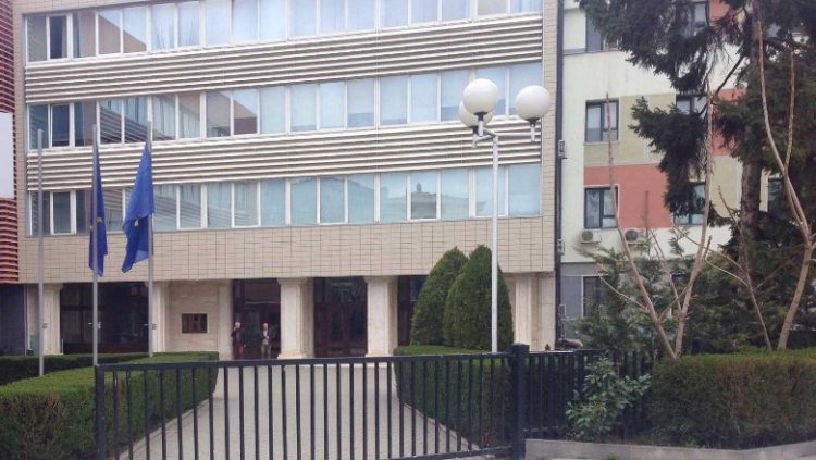 Vela: Nuk kërkohet miratim, por koordinim me KFOR-in