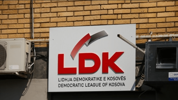 Telashet në LDK-në s’kanë të rreshtur, jep dorëheqje një zyrtar dhe akuzon strukturat e degës