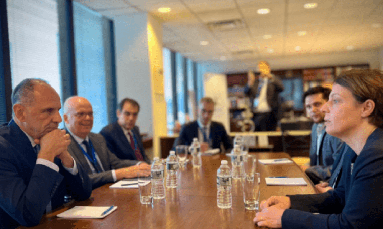 Gërvalla ‘ngritë në qiell’ kryediplomatin grek/ Greqia është aktor kryesor në rajonin tonë