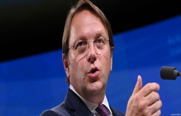 Varhelyie dënon sulmin: Dhuna duhet të ndalet menjëherë