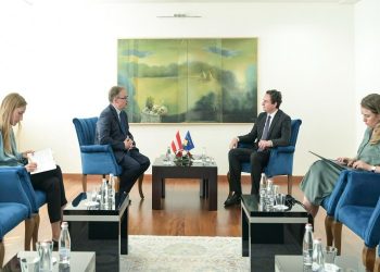 Kurti mirëpriti ambasadorin e ri të Austrisë në Kosovë, George Schnetzer