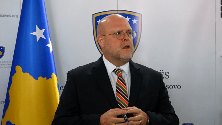 Hovenier për “Politico”: Sulmi ishte i koordinuar dhe sofistikuar – armët e konfiskuara nuk mund t’i siguronte një qytetar i thjeshtë